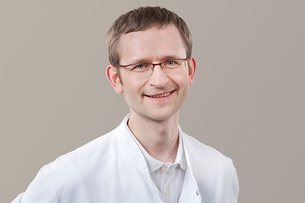 Dr. med. Peter Enns